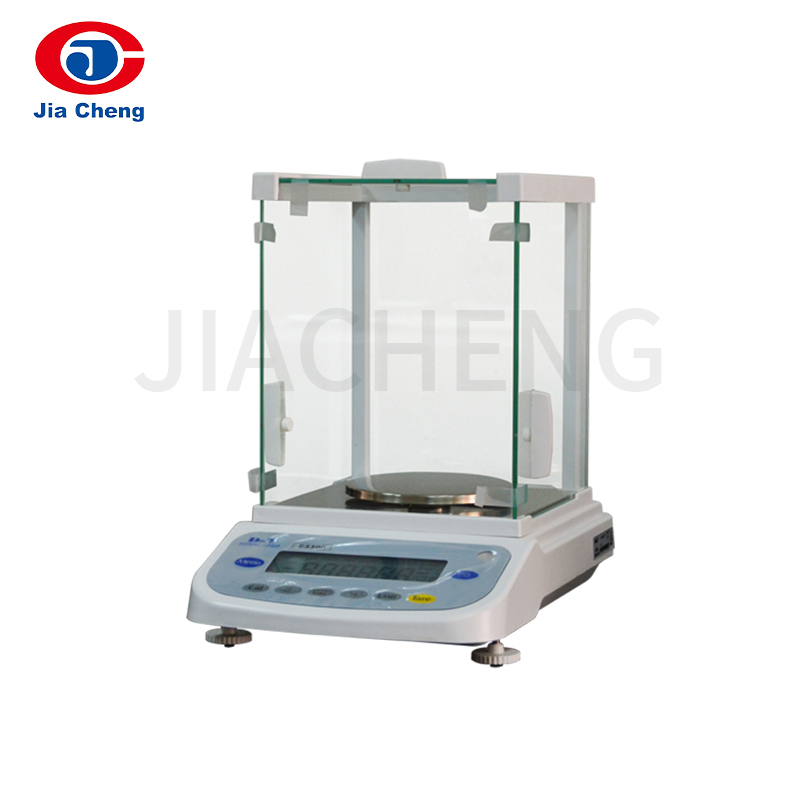 ES-E210B analytisk balanse